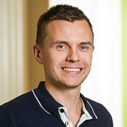 Mika Karlsson, Projektör
